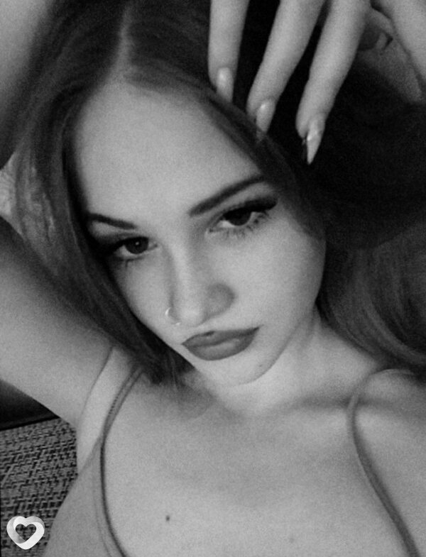 Алиса, 21, Новосибирске — анкета №3343763