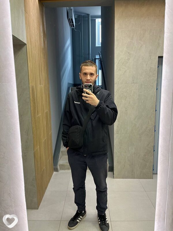 Артём, 21, Ростове-на-Дону — анкета №3343681