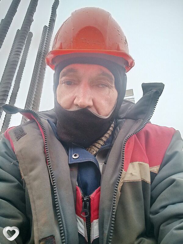 Максим, 46, Сосновом Боре — анкета №3344246