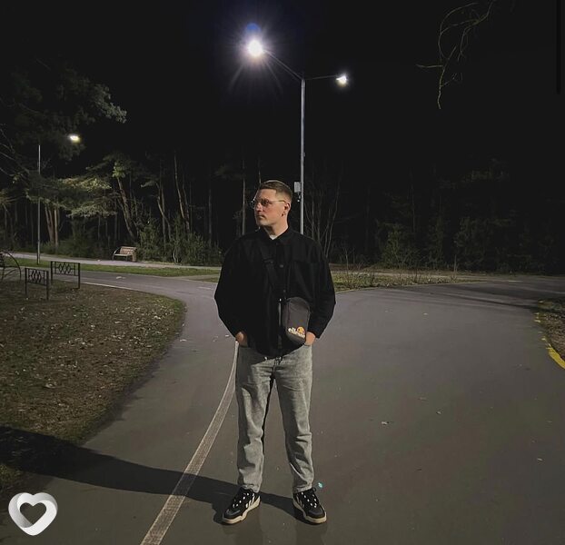 Артем, 23, Солигорске — анкета №3345085