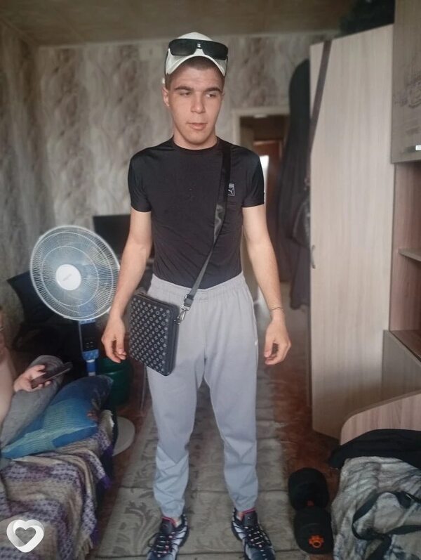 Кирилл, 19, Белове — анкета №3345221
