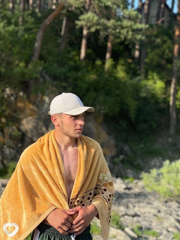 Нияз, Королёв