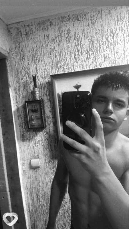 Максим, 18, Могилев — анкета №3346121