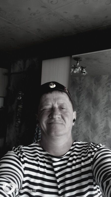Олег, 46, Большое Камени — анкета №3346181