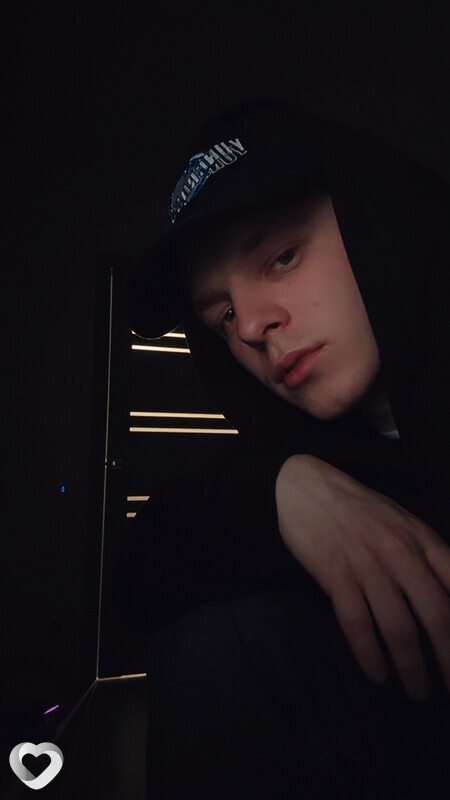 Женя, 23, Тюмени — анкета №3346746