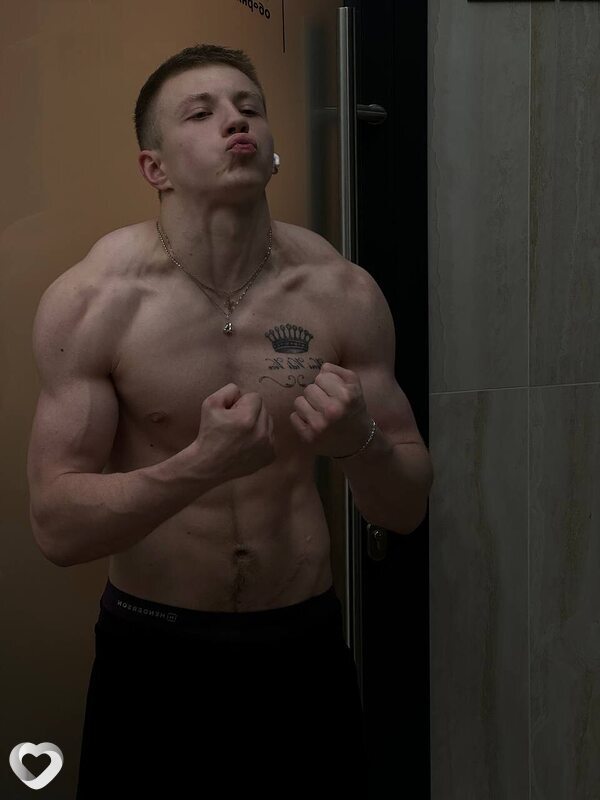 Александр, 21, Москве — анкета №3347865
