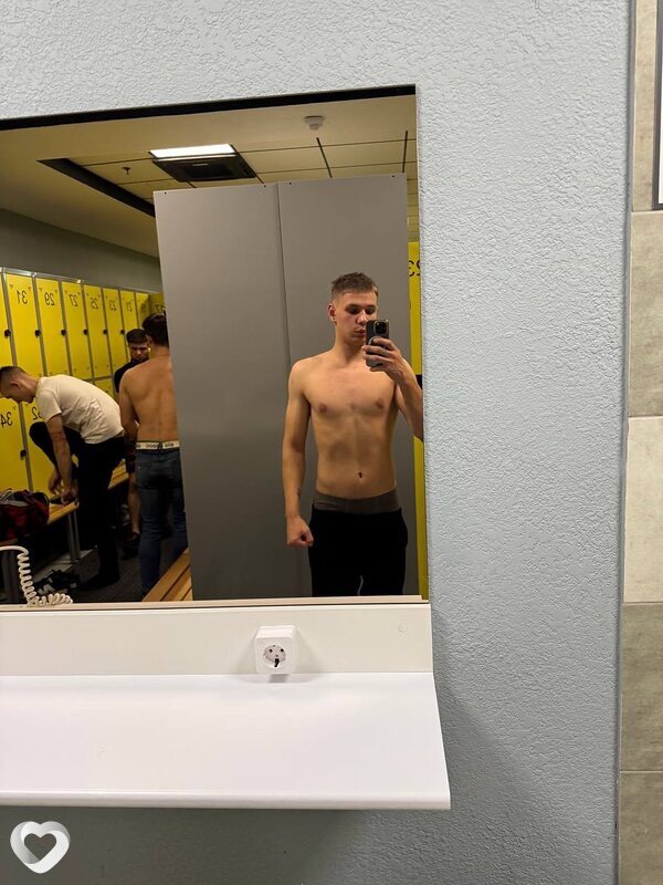 Maksim, 20, Минске — анкета №3348896