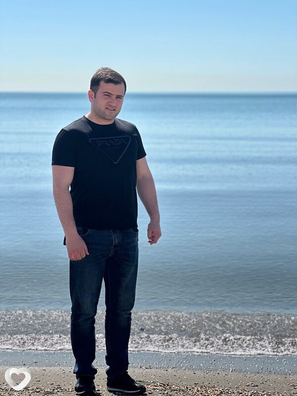 Emın, Баку