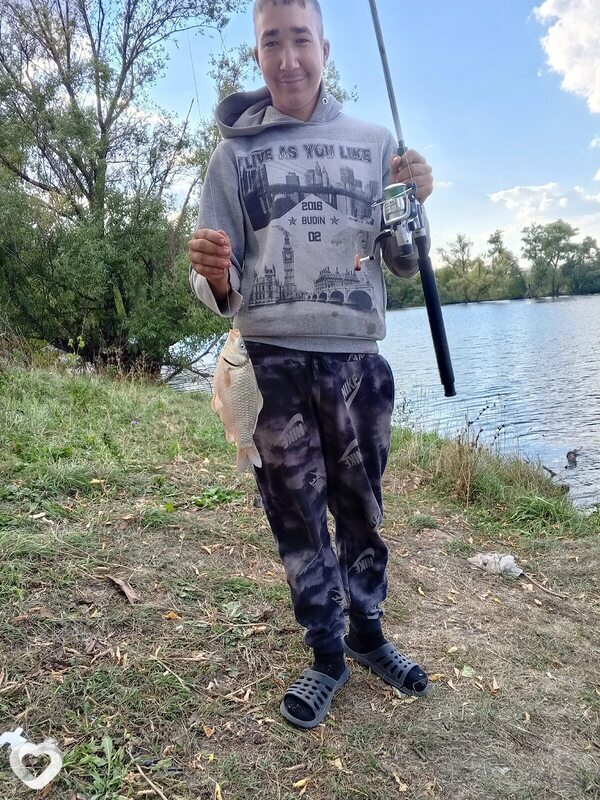Денис, 20, Сарове — анкета №3349735