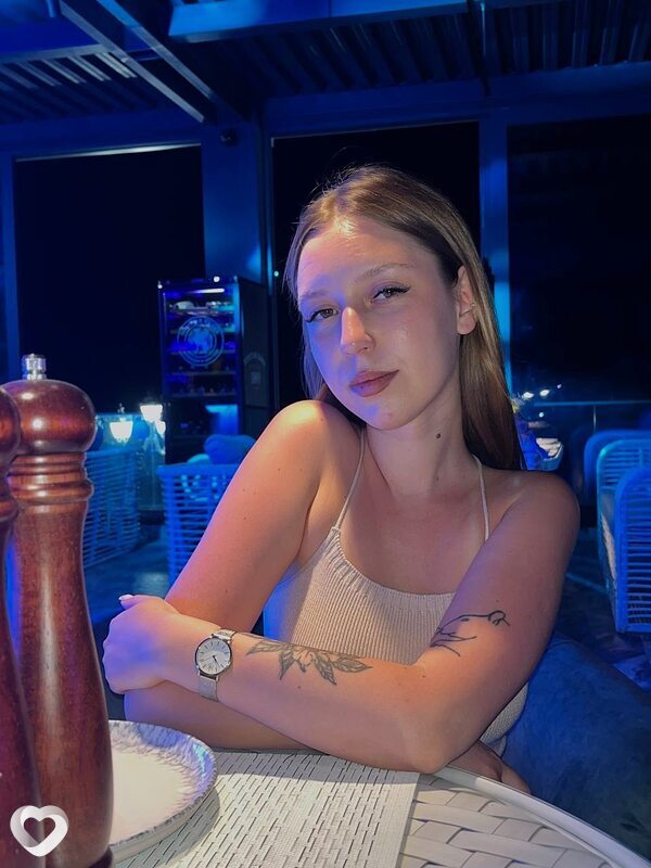Виолетта, 22, Ялте — анкета №3350135