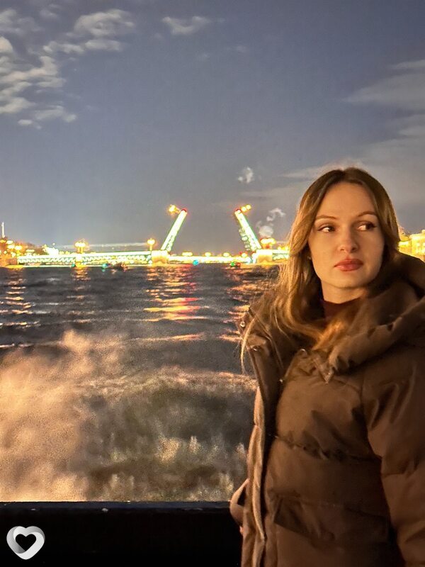 Алёна, 23, Москве — анкета №3350743