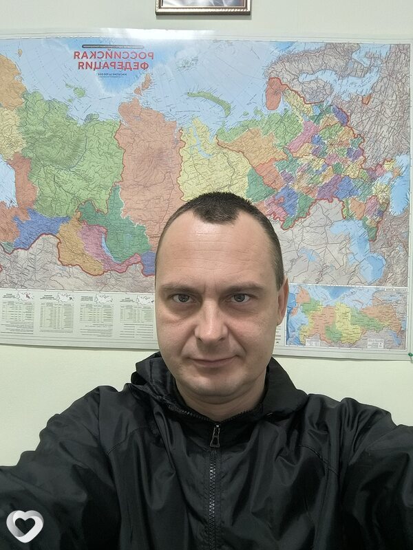 Денис, Докучаевск