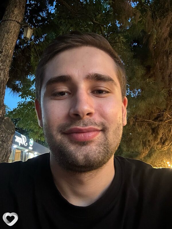 Артур, 29, Мариуполе — анкета №3352925