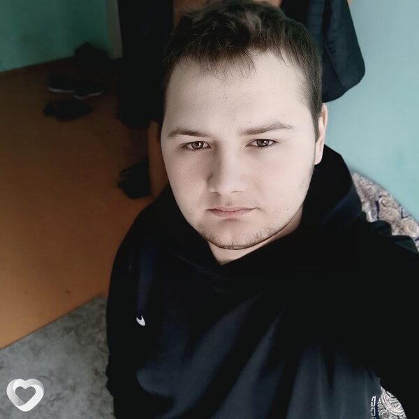 Илья, 20, Назарове — анкета №3352940