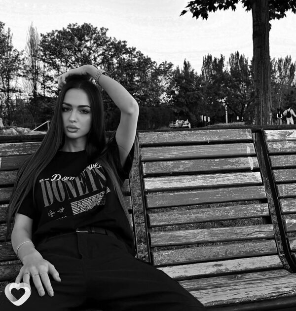 Каролина, 25, Макеевке — анкета №3353210