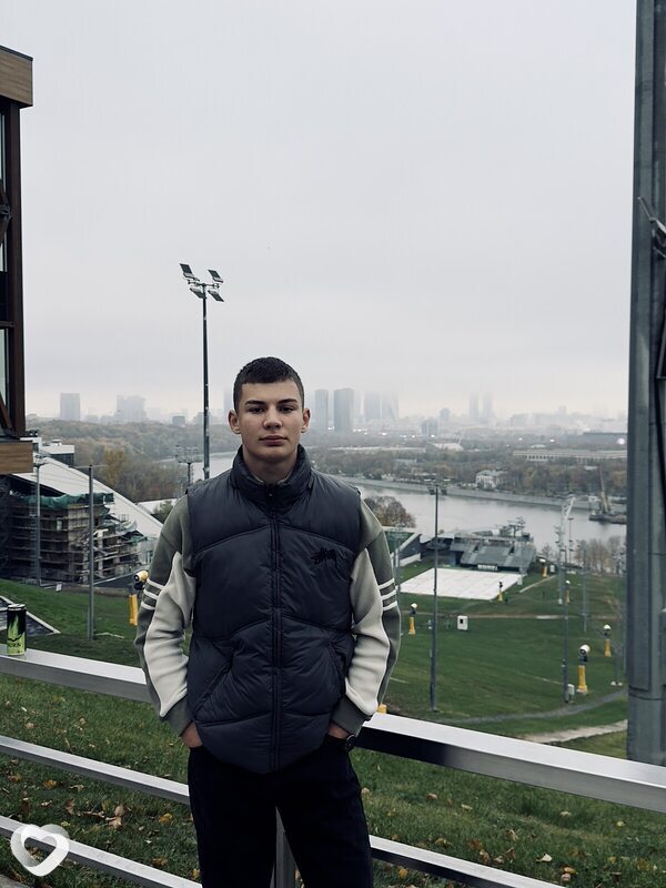 Никита, 19, Москве — анкета №3354027