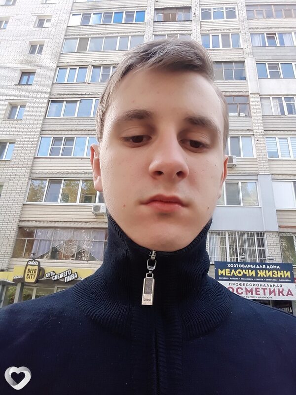 Максим, 24, Саратове — анкета №3354229