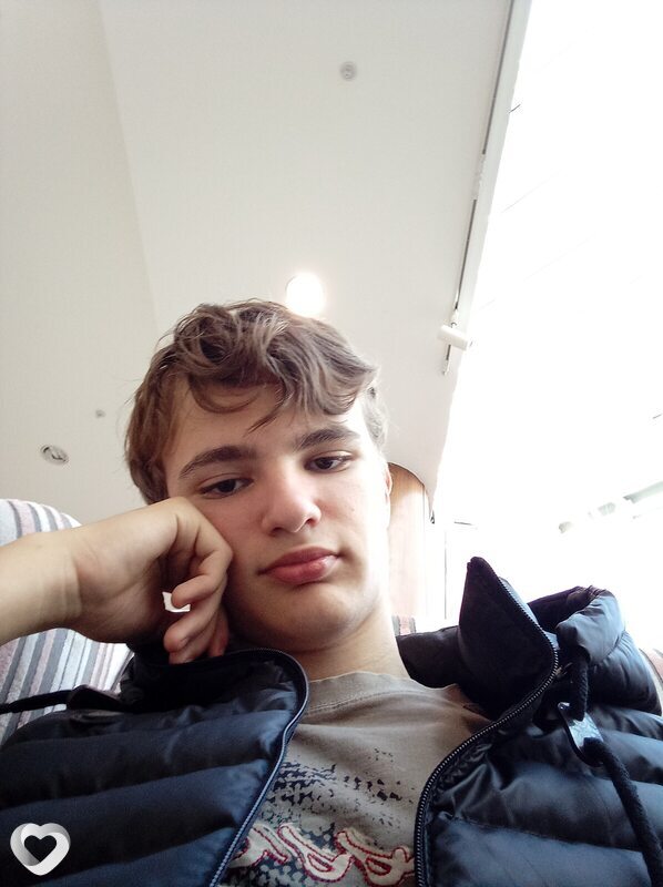 Саня, 19, Волгограде — анкета №3353976