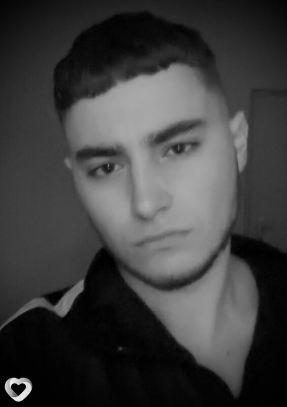 Марк, 20, Варшава — анкета №3354393