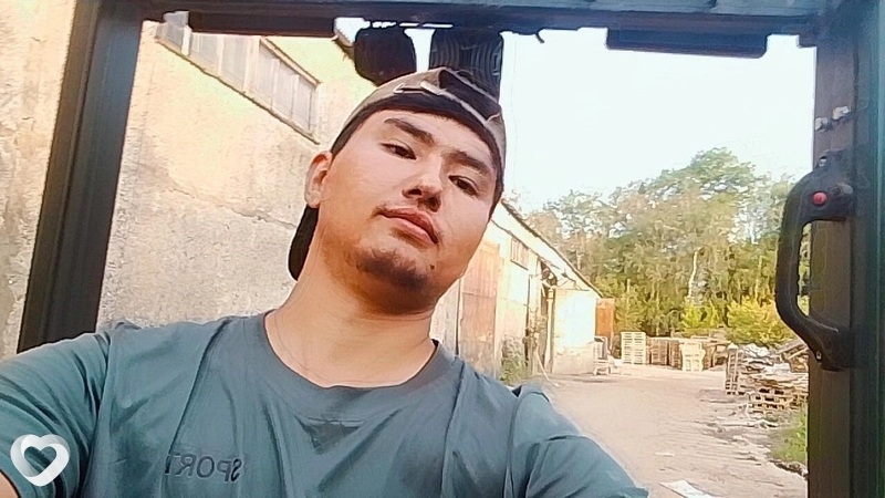 Behruz, 21, Ступине — анкета №3354995