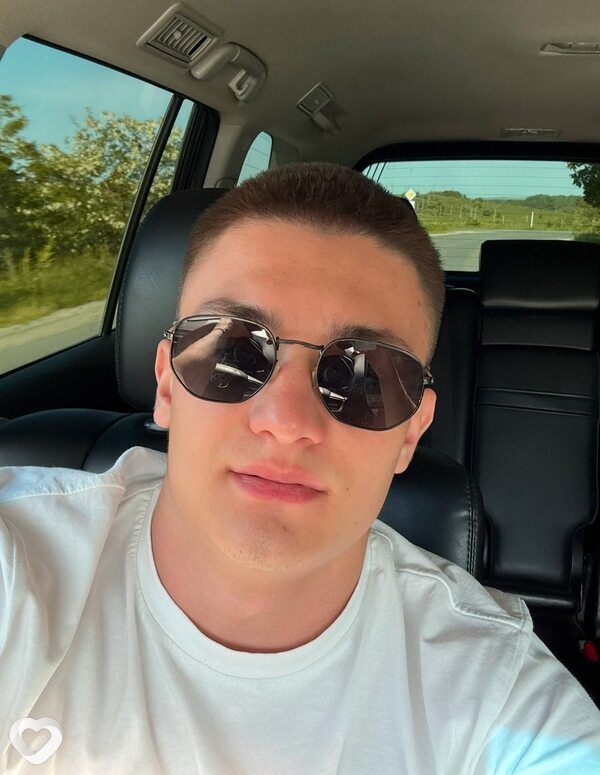 Ярик, 21, Пятигорске — анкета №3355496