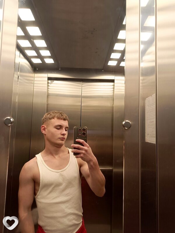 Максим, 18, Гродно — анкета №3355892