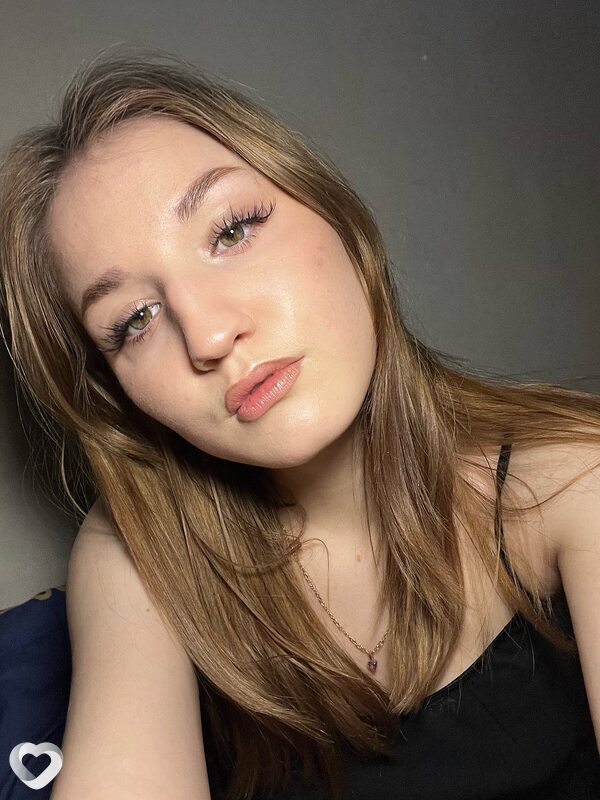 Полина, 20, Новосибирске — анкета №3356281