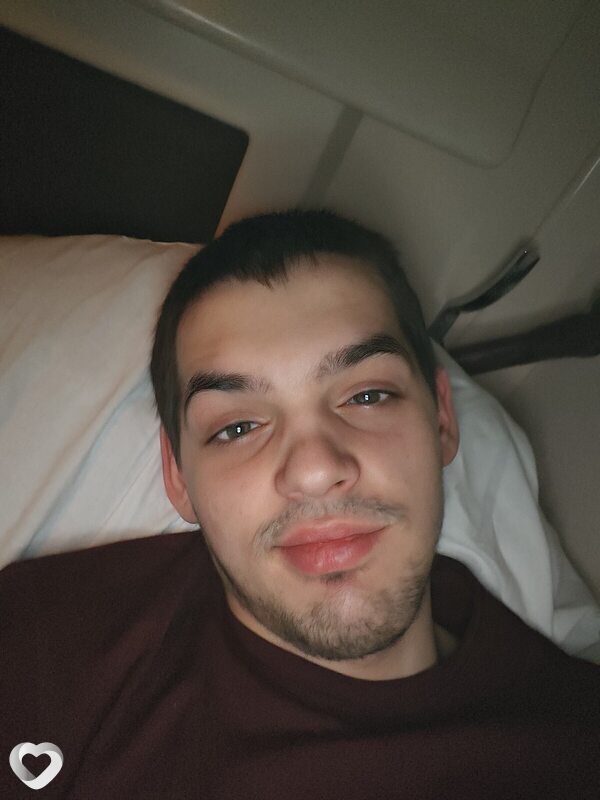 Андрей, 21, Братске — анкета №3356673