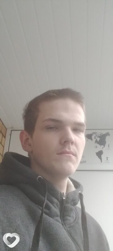 Антон, 20, Ярославле — анкета №3356917