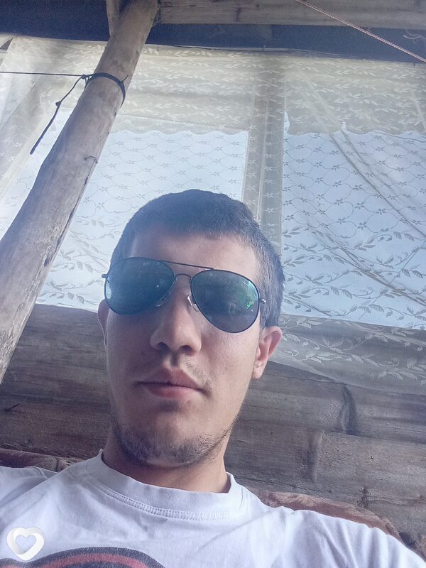 Андрей, 24, Киреевске — анкета №3357210