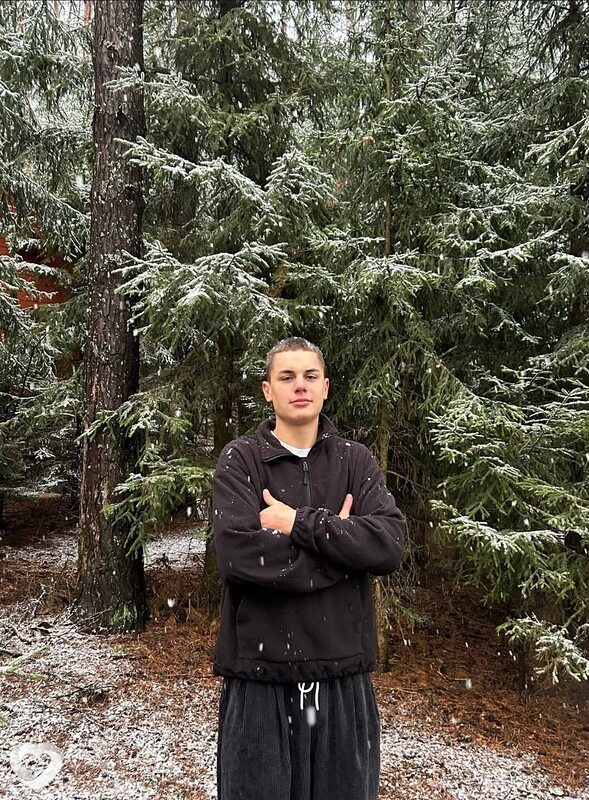 Артём, 19, Могилев — анкета №3357264