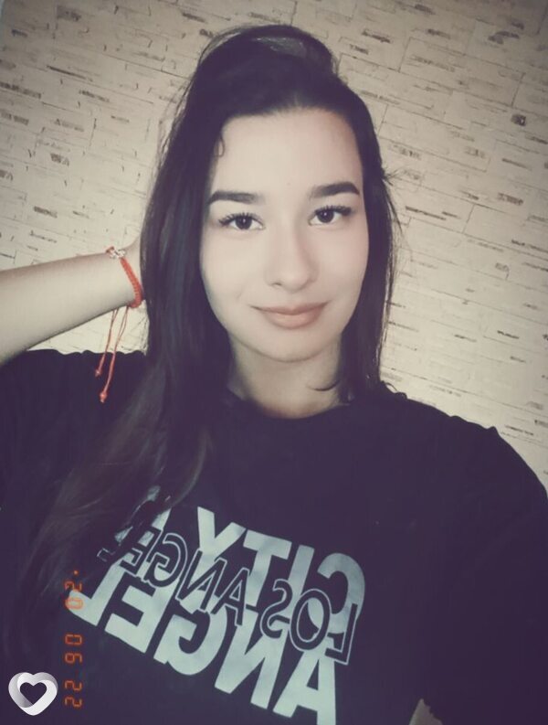 Кристина, 19, Кривое Роге — анкета №3357161
