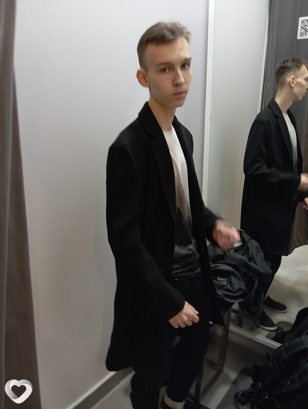 Андрей, 19, Сургуте — анкета №3357301