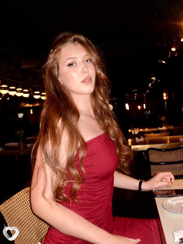 Юлия, 22, Ростове-на-Дону — анкета №3358122