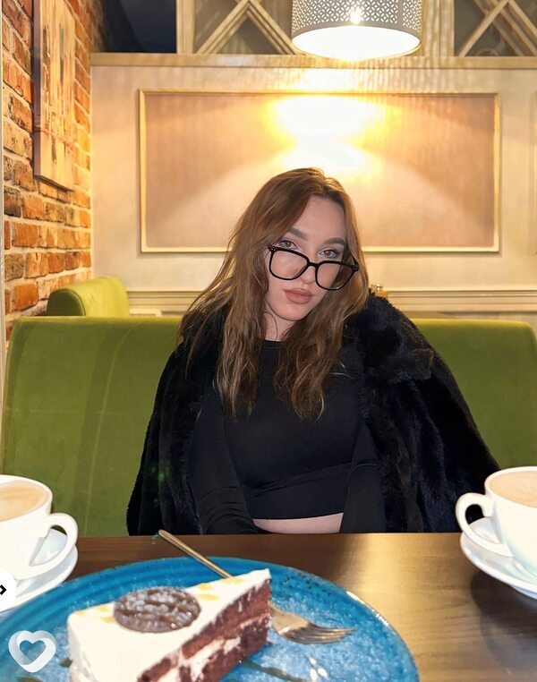Вика, 22, Витебске — анкета №3358290