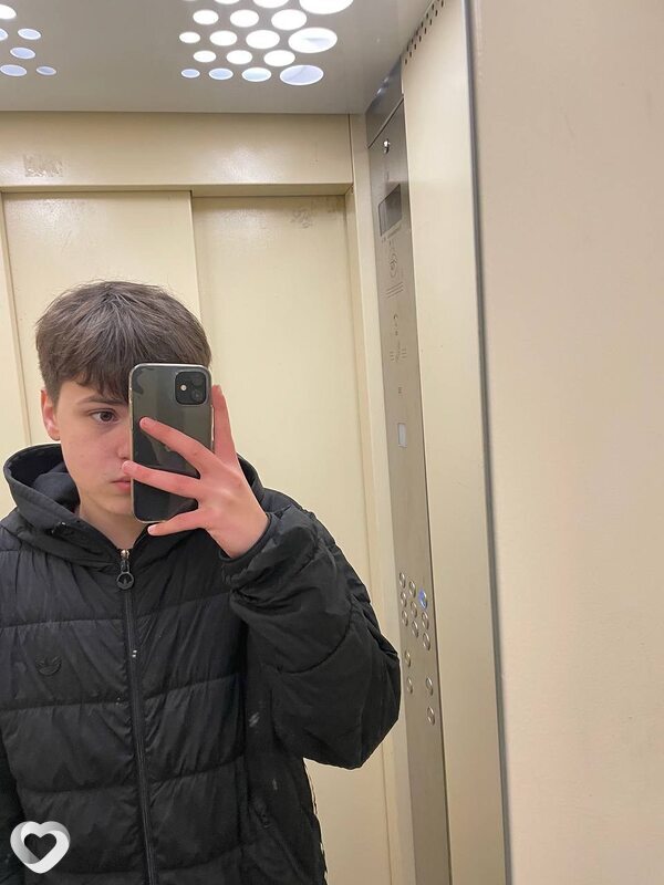 Максим, 19, Санкт-Петербурге — анкета №3358840