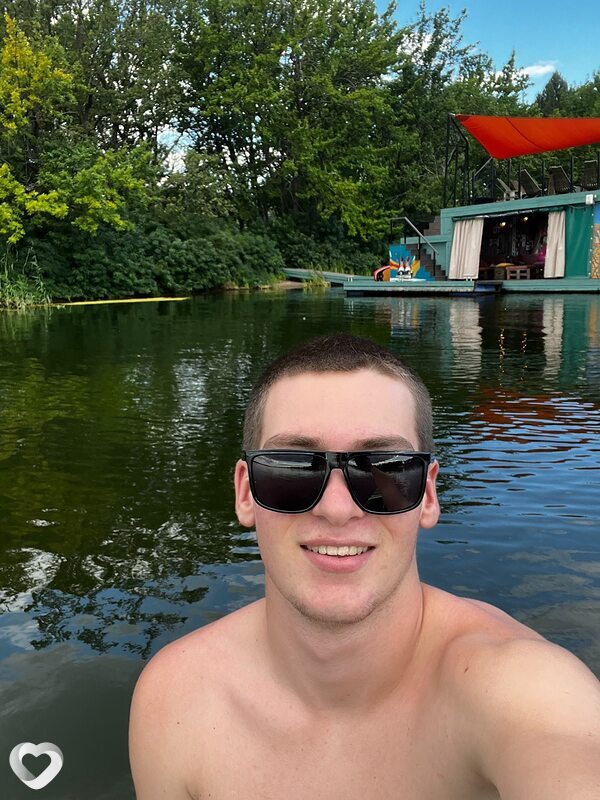 Дима, 18, Саратове — анкета №3359473
