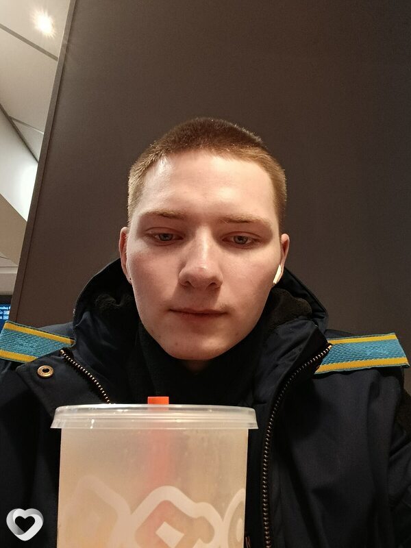 Александр, 19, Ярославле — анкета №3359936