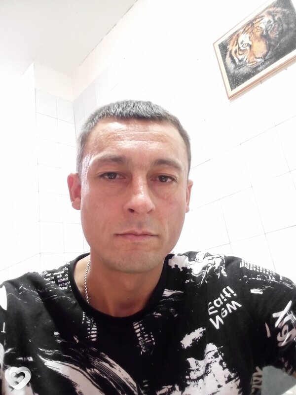Дмитрий, 41, Снежном — анкета №3360012