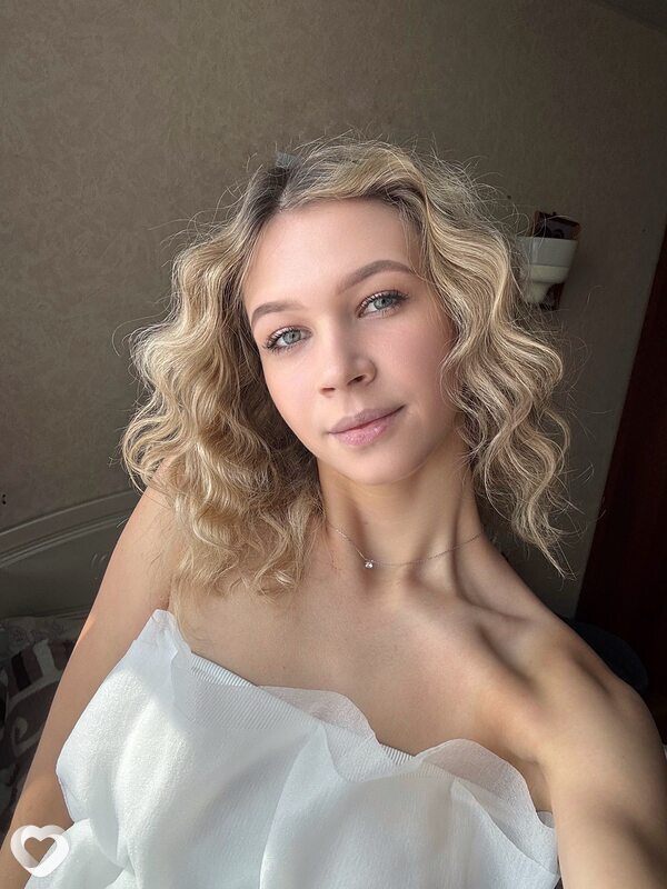 Полина, 21, Санкт-Петербурге — анкета №3360519