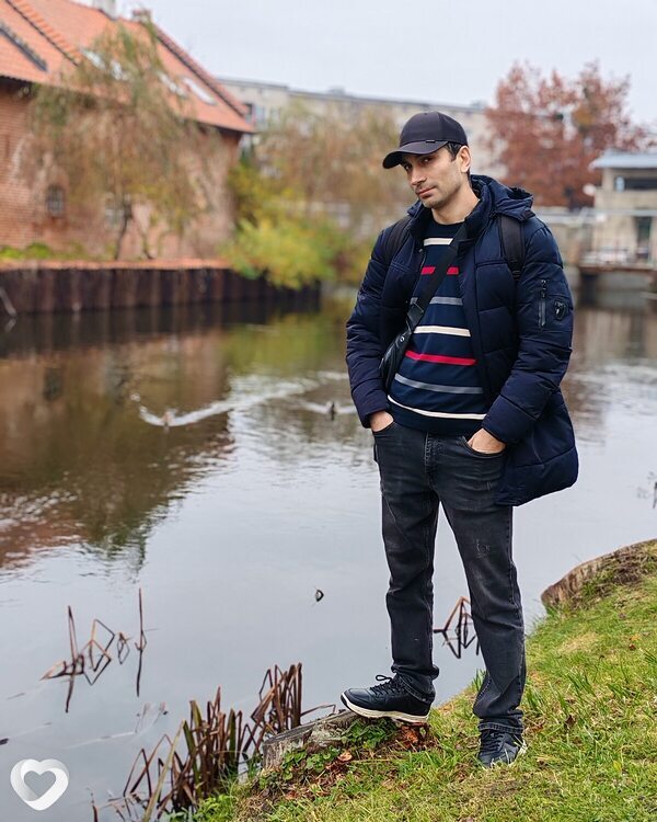 Jon Karter, Ольштын