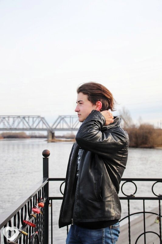 Антон, 24, Абакане — анкета №3361388