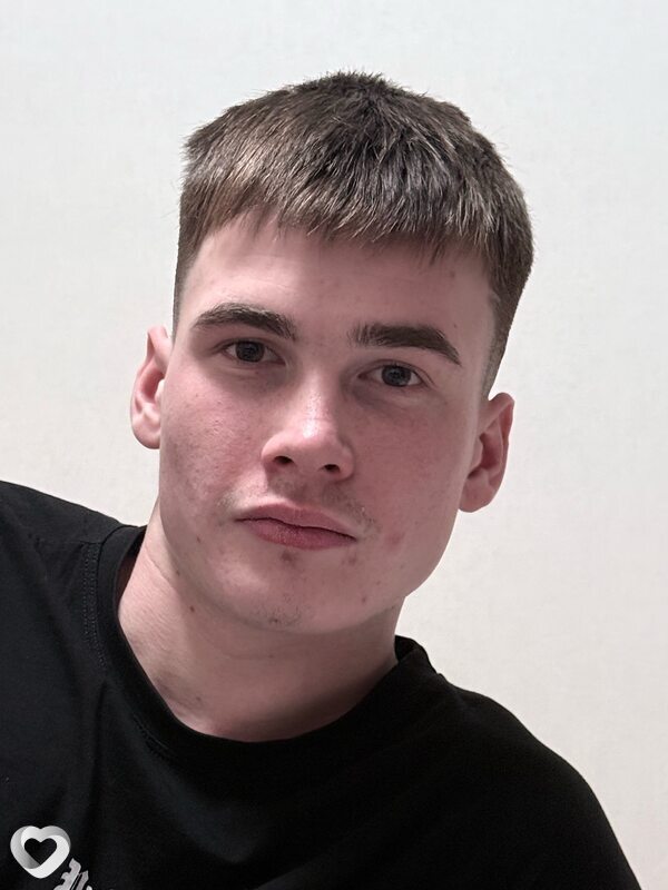Михаил, 20, Ижевске — анкета №3361705