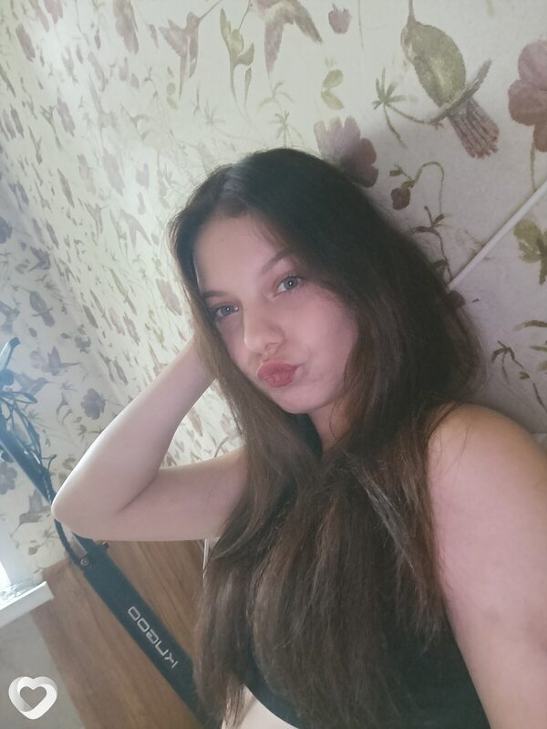 Елена, 21, Пскове — анкета №3362926