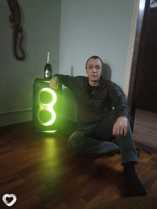 Артем, 39, Каменске-Шахтинском — анкета №3364343
