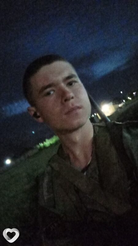 Илья, 23, Красноярске — анкета №3365647