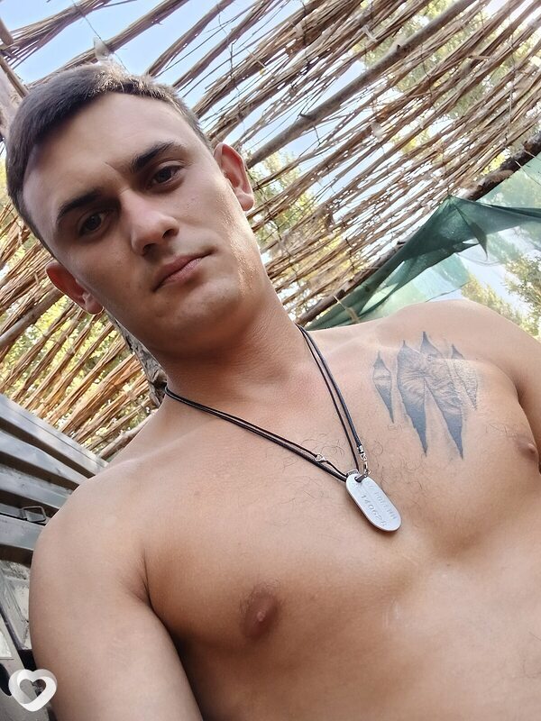 Евгений, 26, Луганске — анкета №3366483