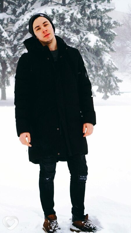 Михаил, 28, Донецке — анкета №3366816