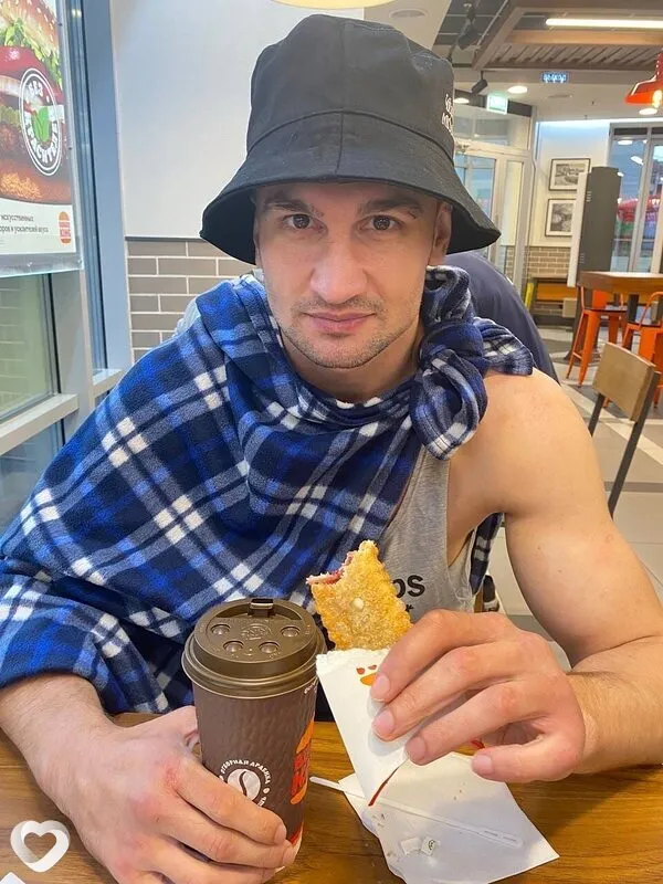 Артур, 33, Барнауле — анкета №3367171
