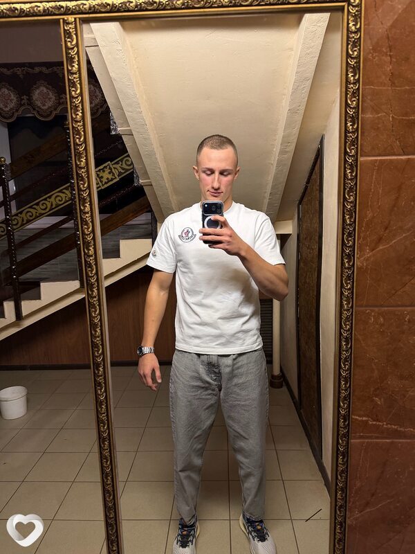 Павел, 21, Екатеринбурге — анкета №3367900